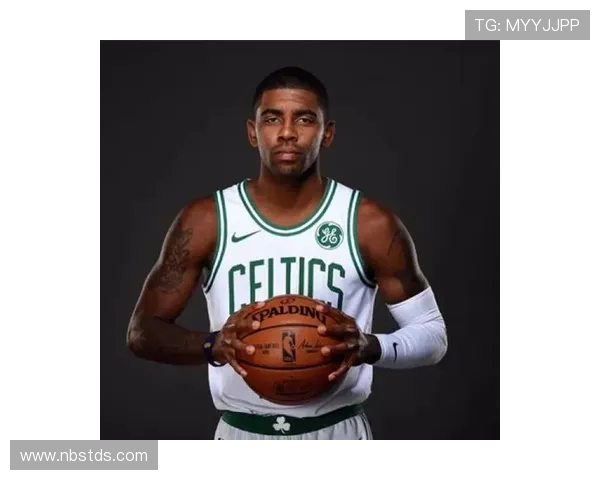 围绕篮球明星全面解析其职业轨迹与成长故事及影响力形成路径探析