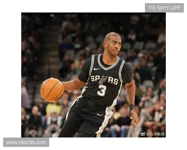 克里斯保罗：从篮球场上的指挥官到传奇球员的成长历程